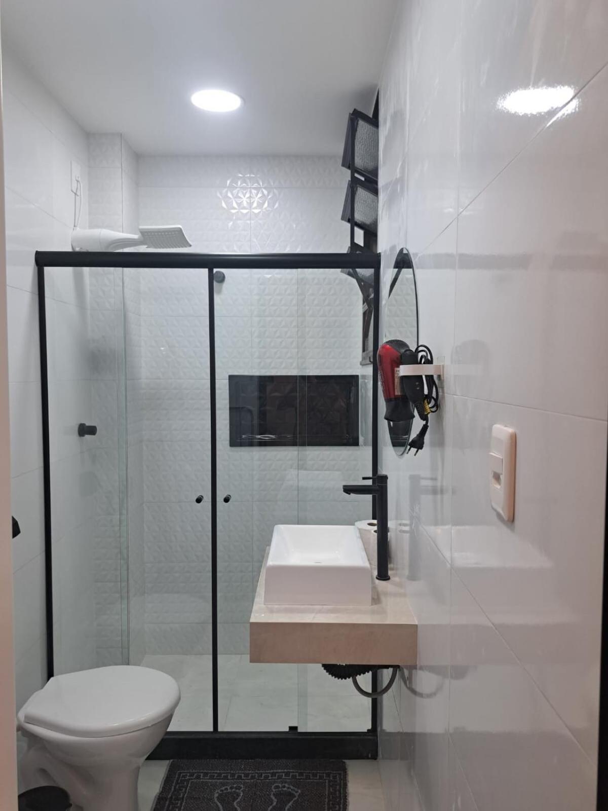 Appartamento Lev - Inteiro - 1 - 300 M Da De Copacabana - Posto 4 Rio de Janeiro