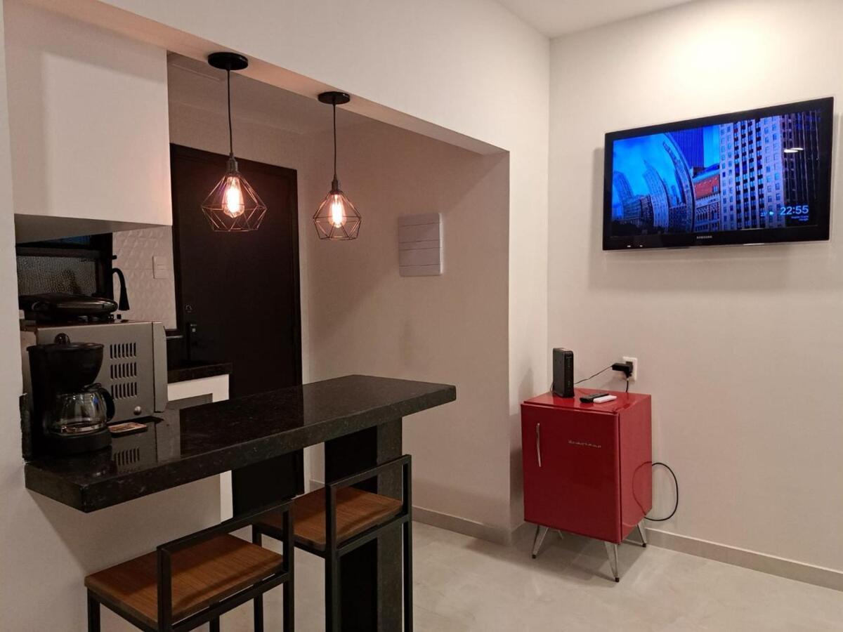 Apartamento Lev - Inteiro - 1 - 300 M Da De Copacabana - Posto 4 *