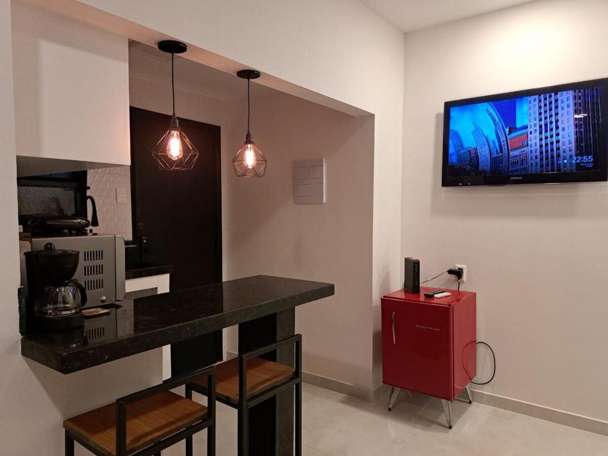 Lev - Inteiro - 1 - 300 M Da De Copacabana - Posto 4 Apartamento Rio de Janeiro