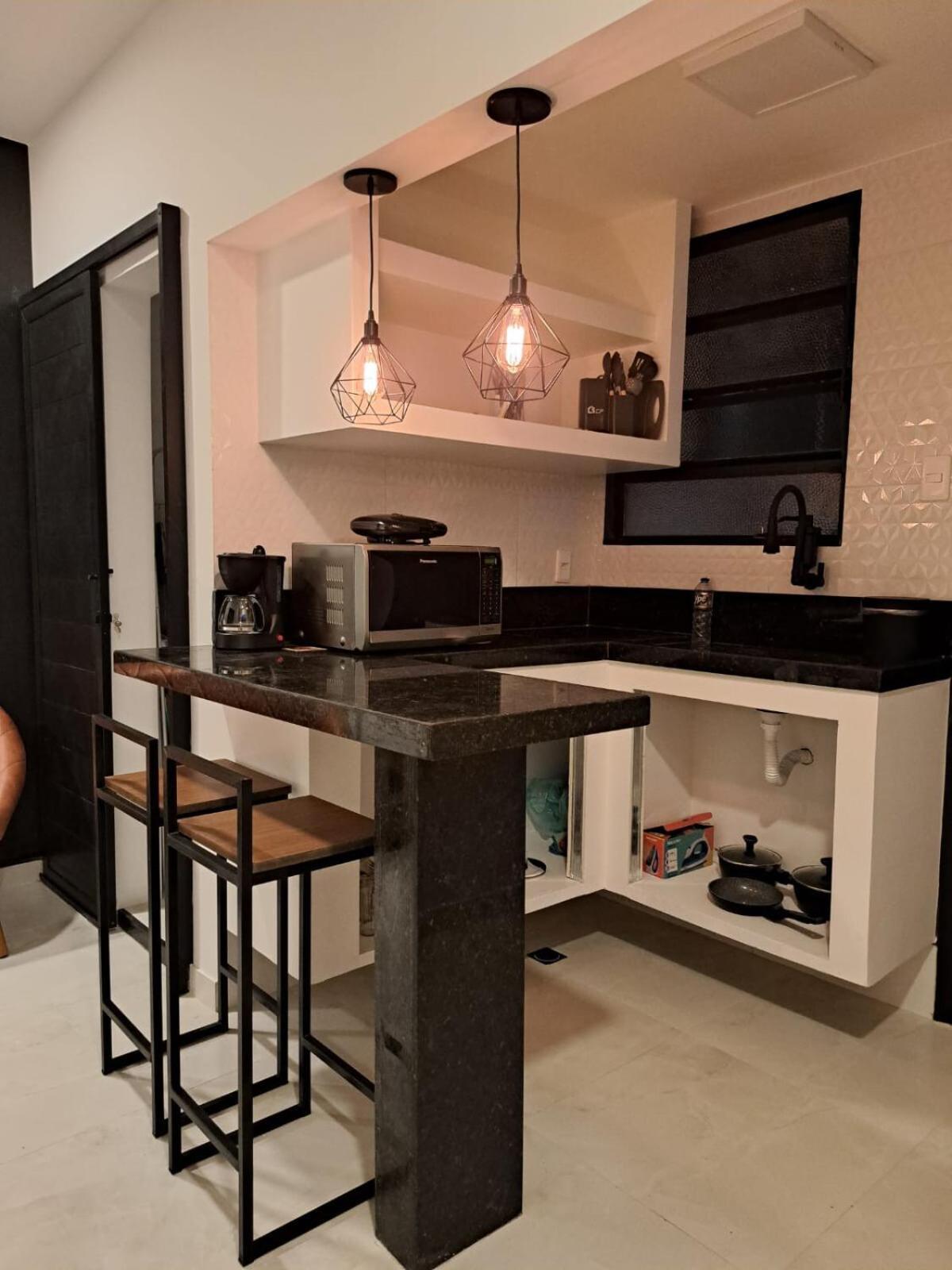 Apartamento Lev - Inteiro - 1 - 300 M Da De Copacabana - Posto 4 *